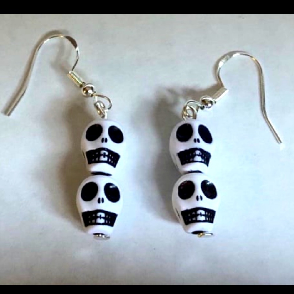Double-Skull drop Earrings